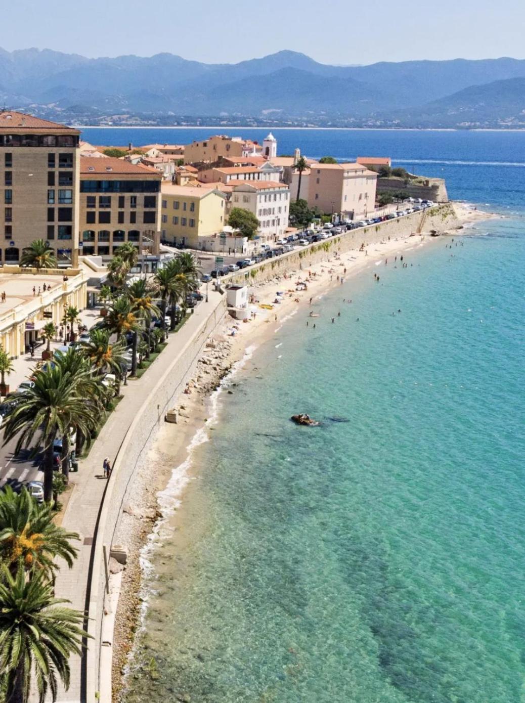 Les Calanques Route Des Sanguinaires- Piscine - Parking & Wifi Gratuit - Appartement Ajaccio (Corsica)
